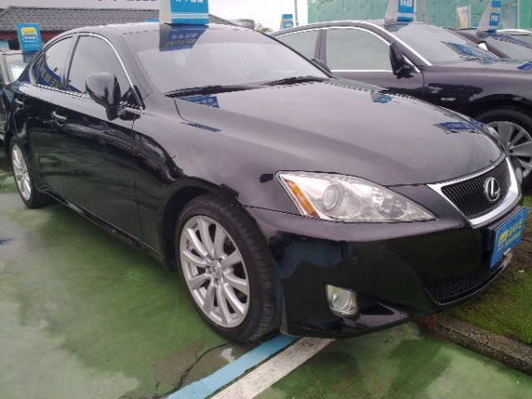 NAVI 旗艦 Lexus 凌志 IS  照片1