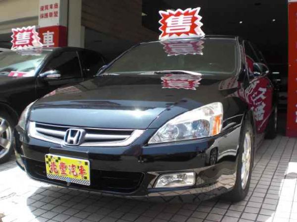 【Honda 雅歌 k11 黑 3.0】 照片1