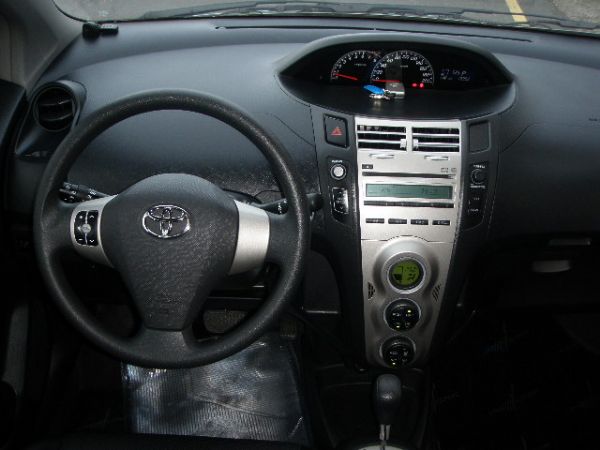 10年 豐田 亞力士 Yaris G版 照片5