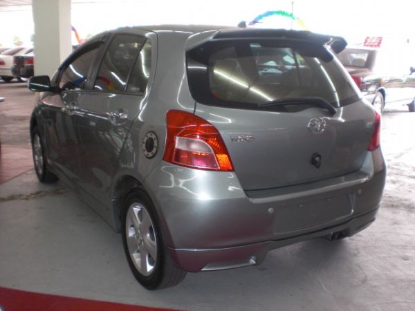 豐田 YARIS 銀色 照片10