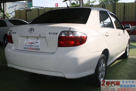 Toyota豐田 Vios  照片8