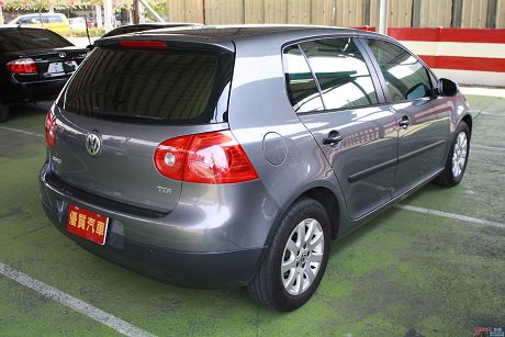 VW 福斯 Golf TDi 照片5