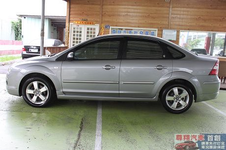 Ford 福特 Focus 1.8 照片8