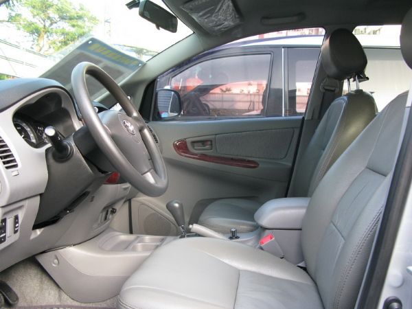 運通汽車-2009年-豐田-Innova 照片3