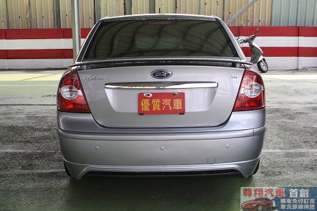 Ford 福特 Focus 1.8 照片5