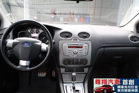 Ford 福特 Focus 2.0 照片7