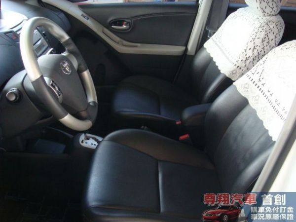 Toyota豐田 Yaris 照片6