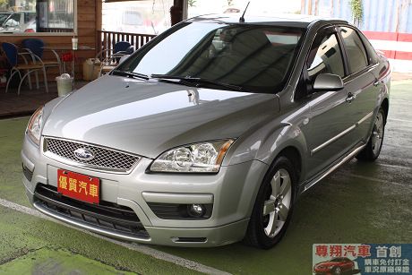 Ford 福特 Focus 1.8 照片3