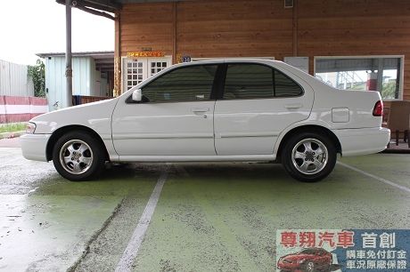 Nissan 日產 Sentra CE 照片4