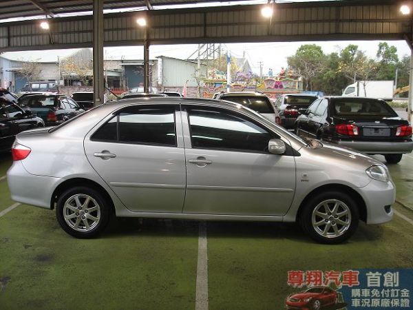 Toyota豐田 Vios 照片3