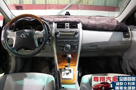 Toyota豐田 Altis 照片7