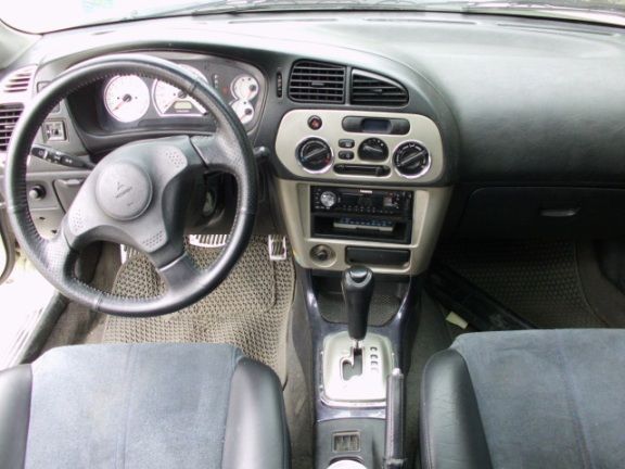 2001 三菱Virage io1.8白 照片6