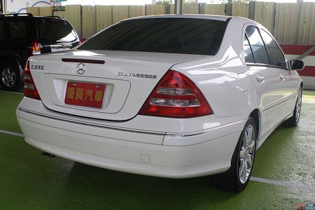 Benz 賓士 C-Class C 23 照片4