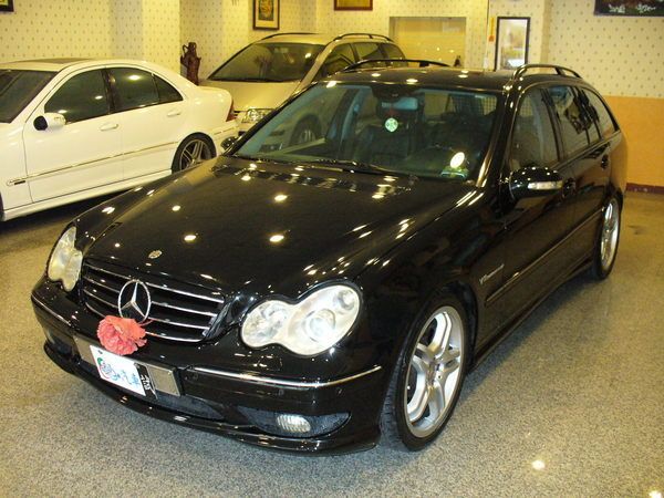 04年Benz/朋馳C32 AMG 照片9