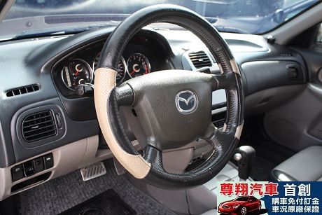 Mazda 馬自達 323 照片7