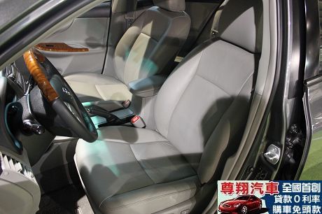 Toyota豐田 Altis 照片4