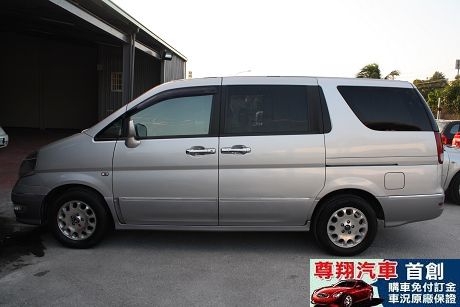 Nissan 日產 Serena QRV 照片4