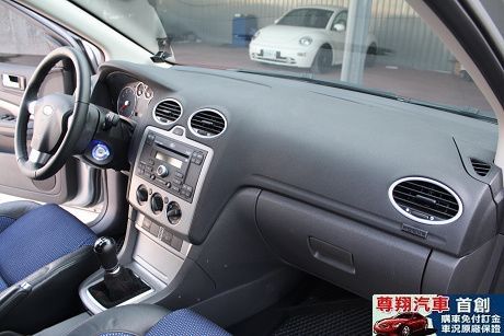 Ford 福特 Focus 2.0 照片10