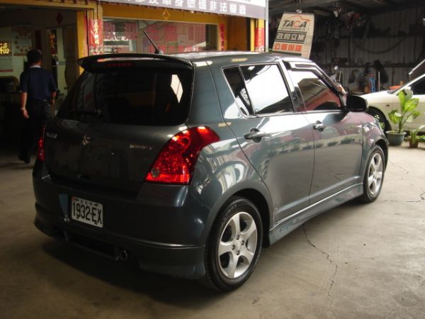 SUZUKI SWIFT 照片2