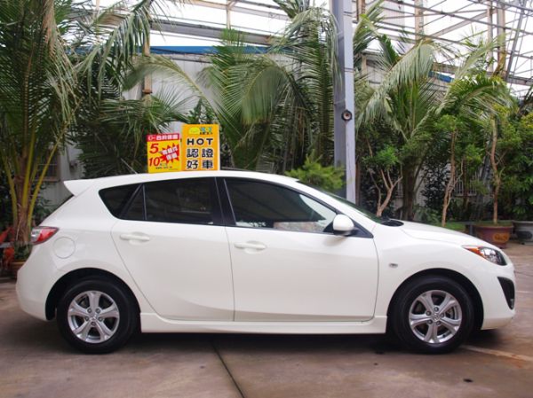 《年代》2011 馬自達 MAZDA3  照片9