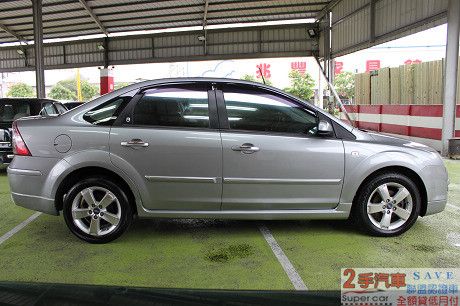 Ford 福特 Focus 1.8  照片10