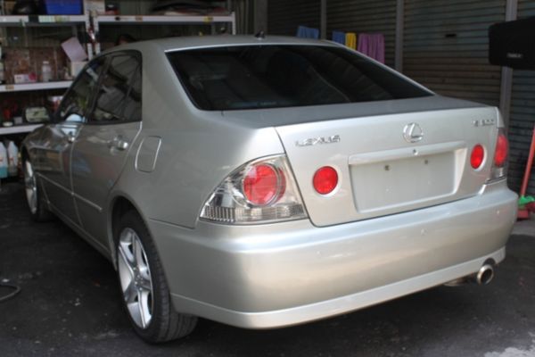 00年LexusIS200全額貸 照片10