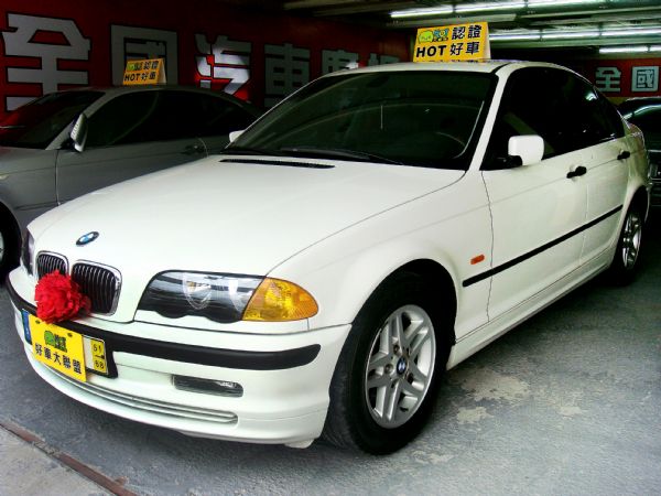 BMW 318i 03年 白色 1.9 照片1