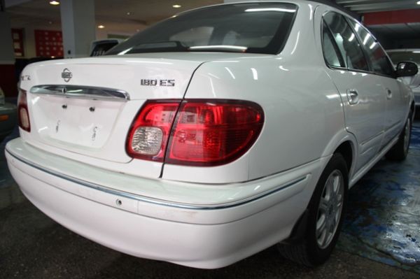 日產 Sentra180 2.0 白 照片8