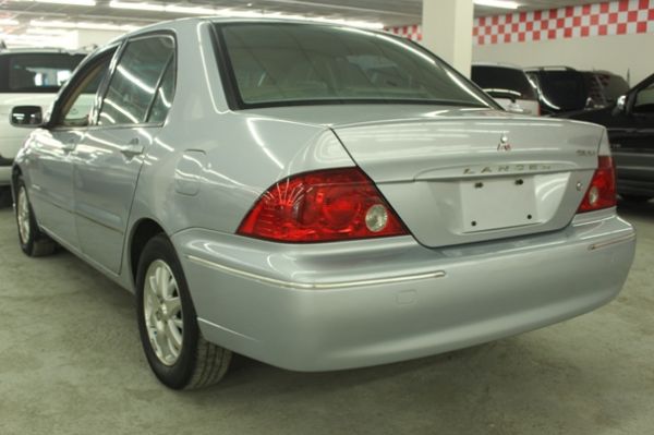 2003三菱  Lancer 1.6 銀 照片8