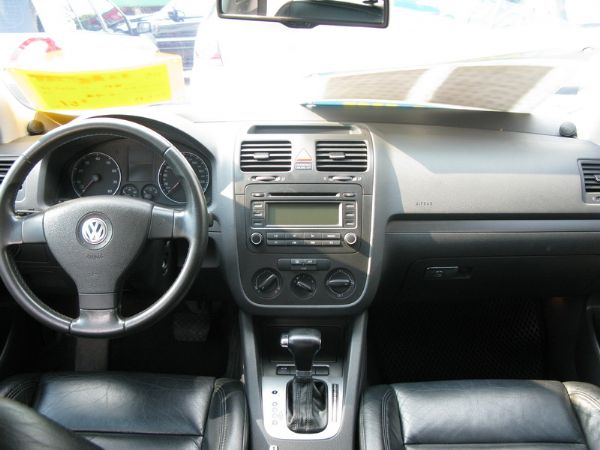 運通汽車-2005年-VW-Golf 照片5