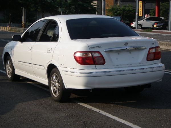 02年日產Sentra 180 1.6白 照片2