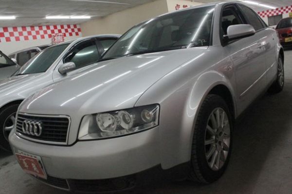 04年AudiA41.8T全額貸 照片1