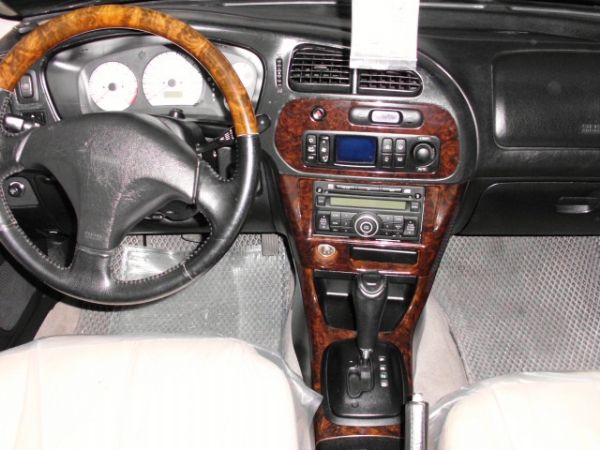 2000 三菱 Virage 1.8 黑 照片4