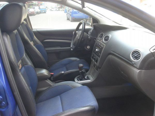 07 FORD FOCUS 2.0S 照片8