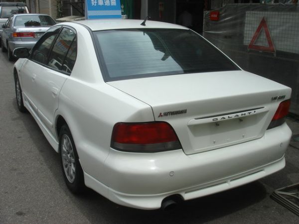 01 MITSUBISHI GALANT 照片2