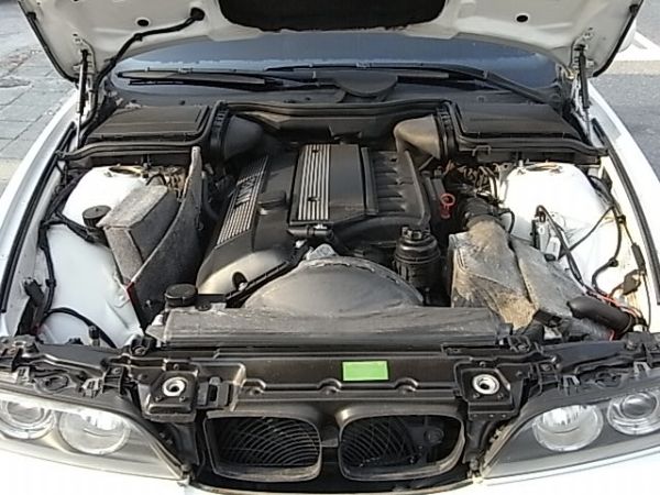 00BMW E39-520I 2.0 白 照片8