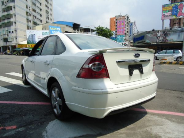 2006年 Ford Focus 照片4