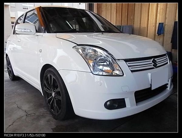 08 SUZUKI SWIFT 白1.5 照片1