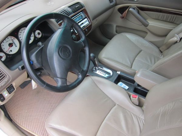 02 Honda Ferio1.7 銀 照片4