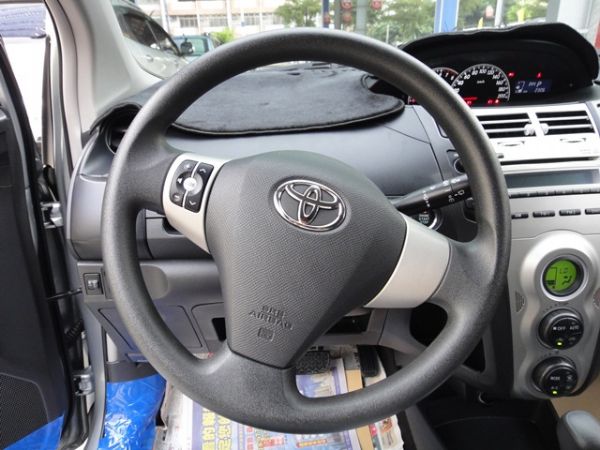 SUM 聯泰汽車 2010年YARIS 照片4