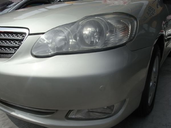 05 Altis 1.8 金 照片2