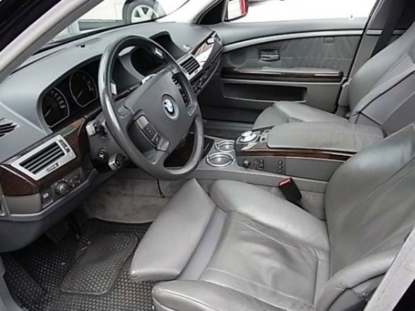 03 BMW 7系列 735Li 3.5 照片2