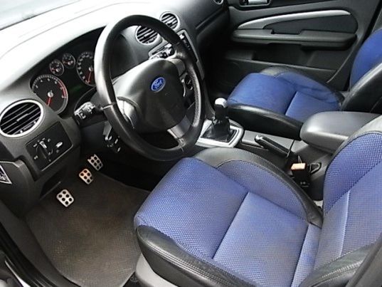 06 Ford Focus 2.0 手排 照片3