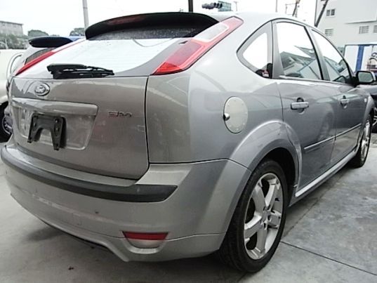 06 Ford Focus 2.0 手排 照片10