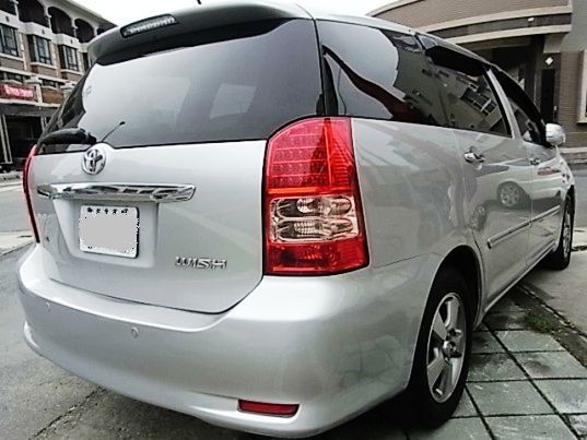 05 Toyota Wish 2.0  照片10