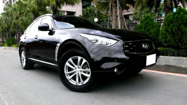 真晟車業 INFINITI FX35 照片1