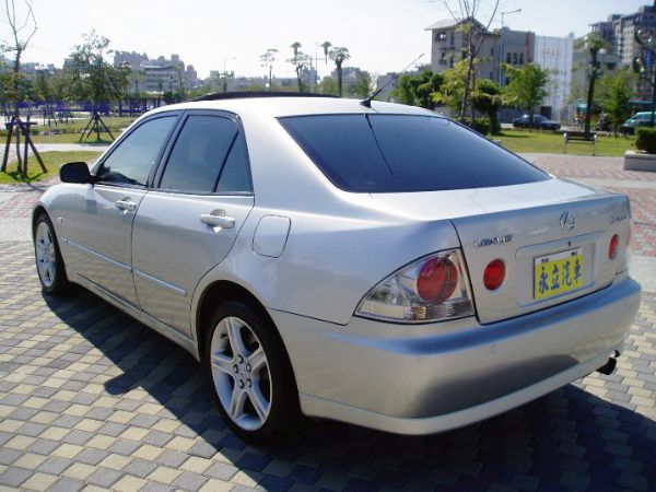 《永立汽車》02 Lexus IS200 照片8