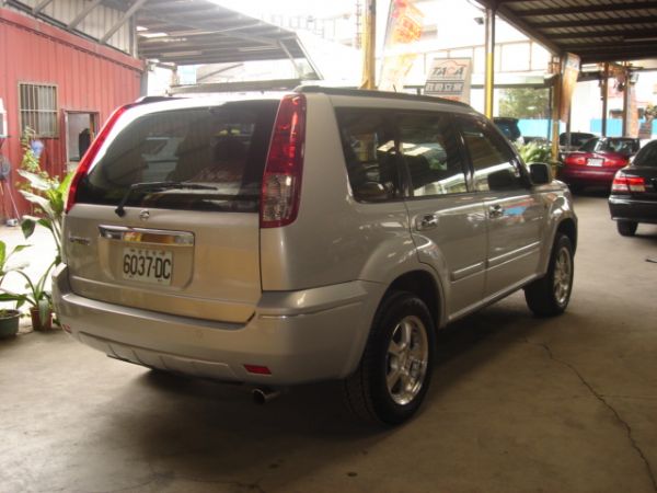 NISSAN X-TRAIL 照片2