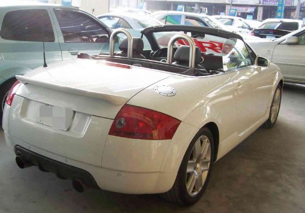 AUDI TT 01年1.8白 6速手排 照片10