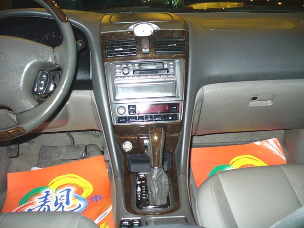 01年Nissan/日產 CEFIRO 照片8